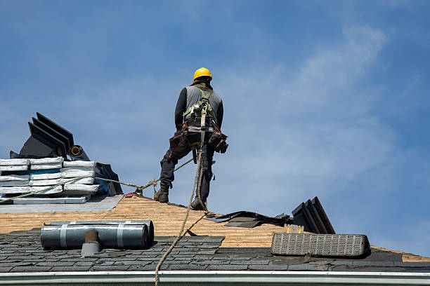 Professional Roof Replacement technician working in Mechanicstown, NY